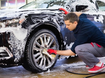 CHĂM SÓC Ô TÔ ĐÚNG CÁCH VÀO MÙA MƯA ẨM MỐC